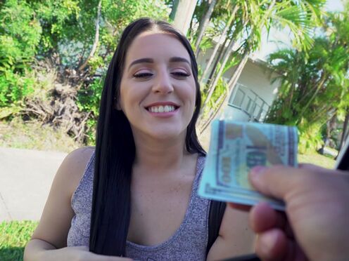Black haired babe fucks for easy cash
