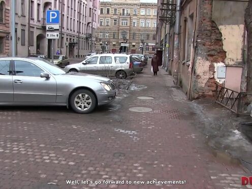 Easiest Public Pick up of Amateur Model Ever!