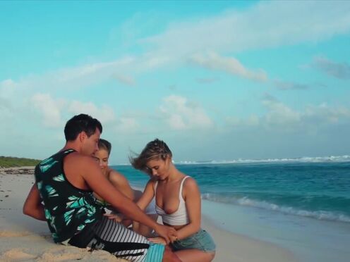 VIXEN MFF Pounding in Paradise - 2 Dream Babes for 1 D