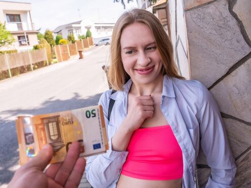 Nikki Riddle rides on a massive meat for cash