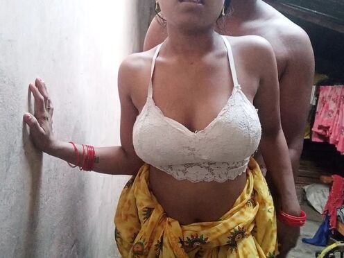 Indian Village Couple Seducing Each Other Early Morning Hardcore Sex