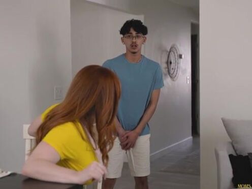 Stepmommy, I need help! I took too my blue pills! - April Snow & Summer Hart