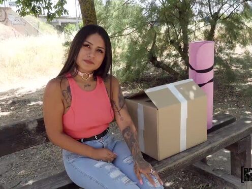 Is this your ex's stuff in the box?! - Catalina Devil