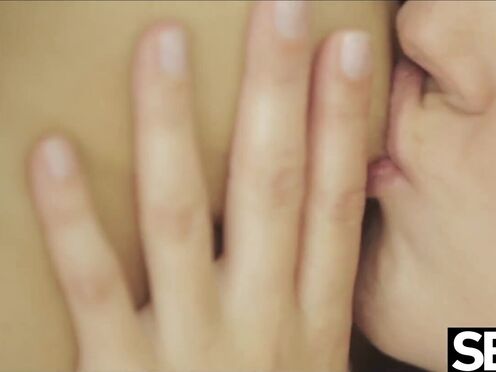 See these two beauties drive each other wild with their tongues