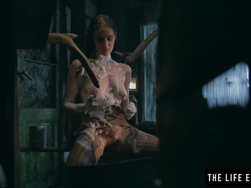 Puffy nippled stepmom fucking herself hard in a run down shack