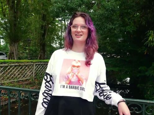 Malicia, 24 years old, cam-babe with various talents...