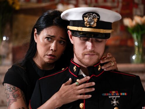 Family's Final Salute - Dana Vespoli, Oliver Flynn