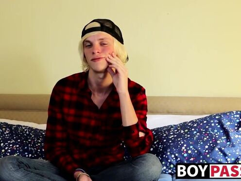 Heavy twink meat ends up getting attention after interview