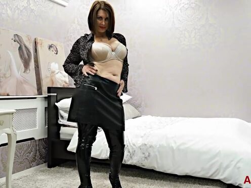 Buxom UK STEP MOM Raven Fucking & Teasing Compilation