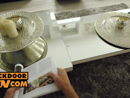 P-O-V - Secret anal fuck with Elena Lux