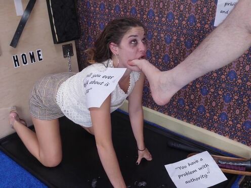 Kendra Heart deep throats her masters dick