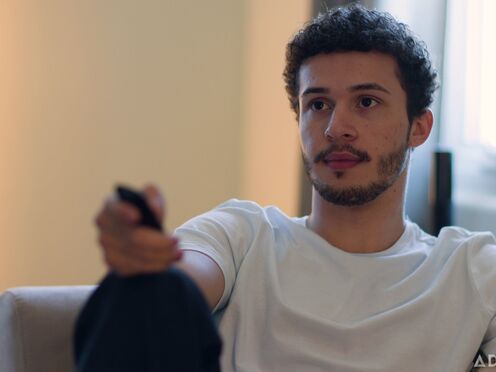 Sarah Vandella, Kimmy Kimm & Apollo Banks teams for a hardcore threeway