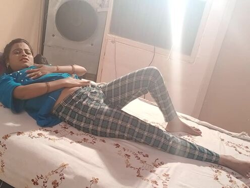 Lustful Indian Mature Couple having intimate missionary desi sex, cum out of cunt