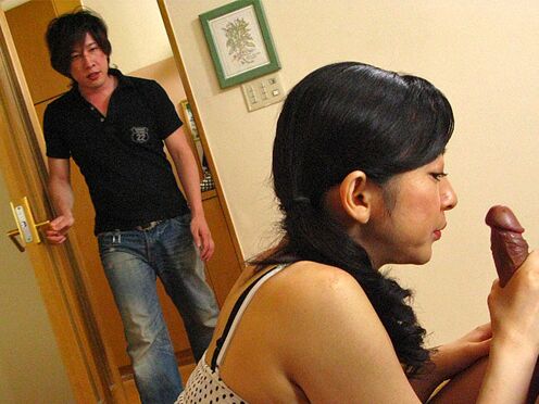Dirty stepmommy Emiko Koike enjoys threesome sex