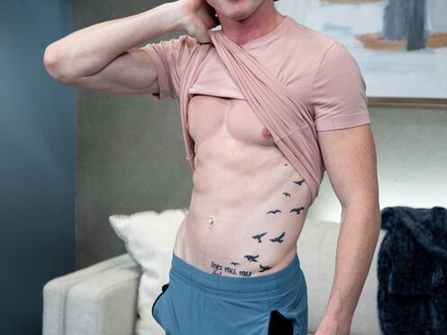 Max Lorde undressing & jerking off sensually