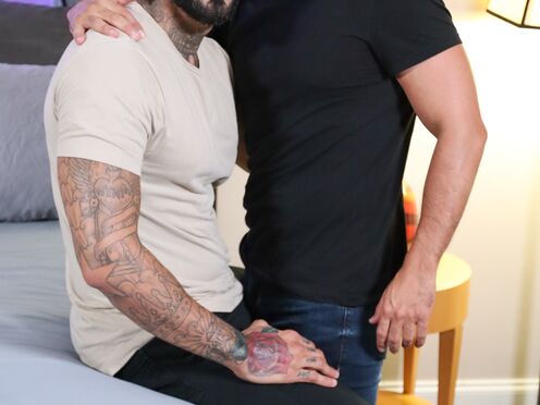 Rikk York invites lustful Ashill Bay to having some fun