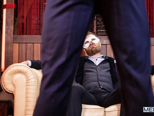 British & French gay men have passionate sex - Craig Marks & Doryann Margue