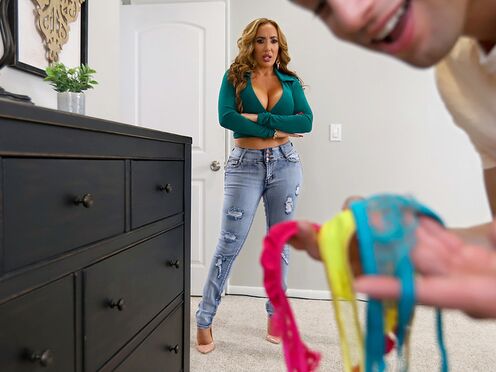 Geez my Step Mom looks amazing in lingerie & she wants ME! - Richelle Ryan