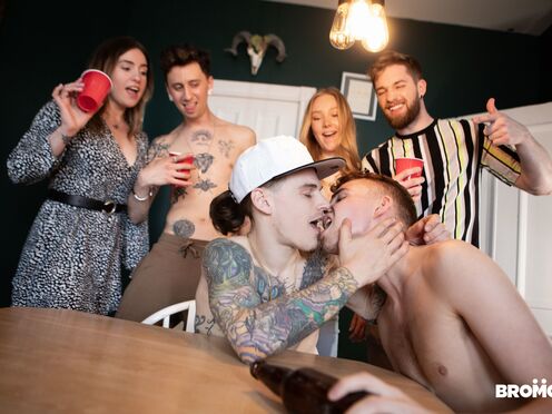 Wild party ends up in hardcore gay sex - Ryan Jacobs,Sunny D