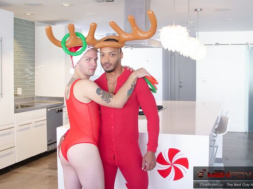 Men P-O-V Tasty Christmas Cookie