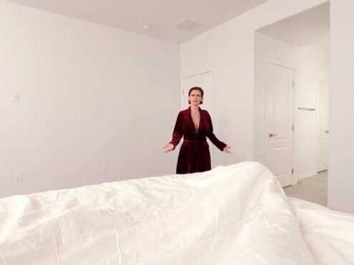 Stepmum caught me jacking off! - Casca Akashova