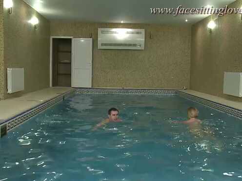 Facesitting Domination & Pussylicking Poolside