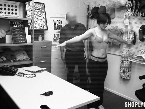 Case No. 7906128 - The Big Faker - Angeline Red