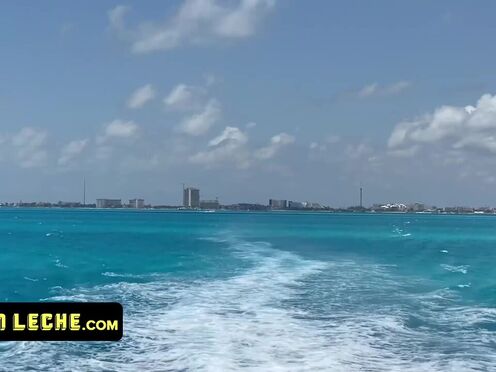 Amateurs Latinos Rob Silva & Ken Almost Got Caught Fertilizing Their Asses