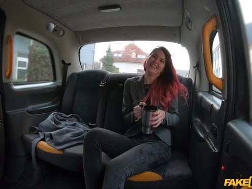 Bombshell taxi costumer agreed the terms so she has to take on my prick! - Cindy Shine
