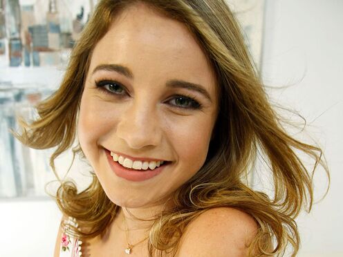 Kinsley Eden in Milkin' Step Daddy on ManoJob