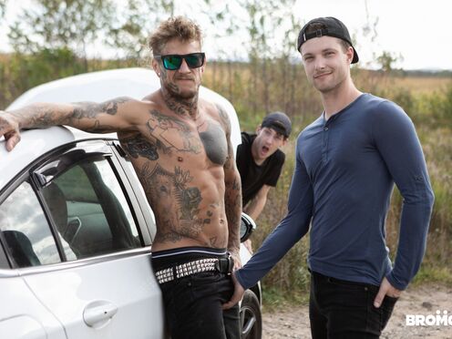 Stranded men needs help! Bo Sinn appears! feat. Benjamin Blue