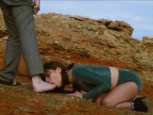 Submissive foot licking & booty eating by the sea