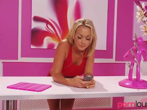 Busty blonde in spandex fingers her cunt