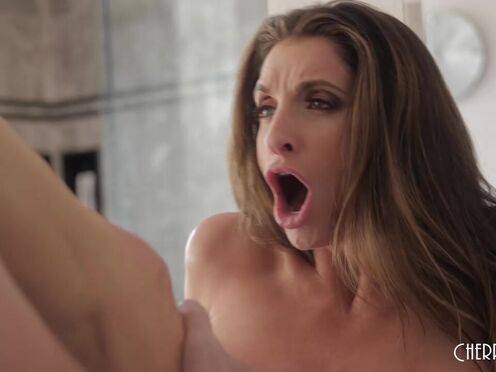 Big Tit MOMMY Sucks Huge Cock & Gets Beaver Pounded Doggystyle