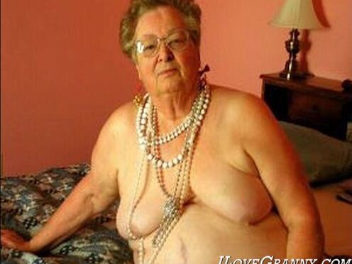 ILoveGranny Pictures Of Classy Grannies & Mature Ladies