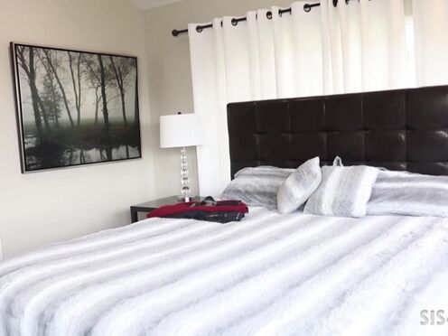 SISTERTRICK - Stepsister Kendra Spade showed how deep is her throat before squirting