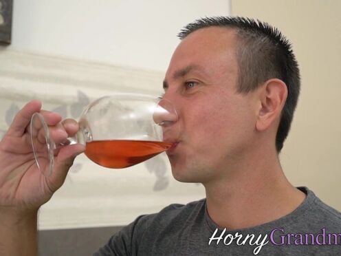 Gilf gets cunt eaten & screwed