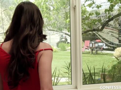 Dashing brunette Kenzi Ryans dicked down outdoors