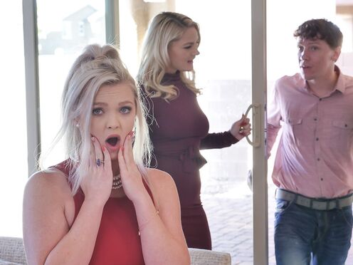 Lustful GFs shares their friend's heavy dick in a 3some