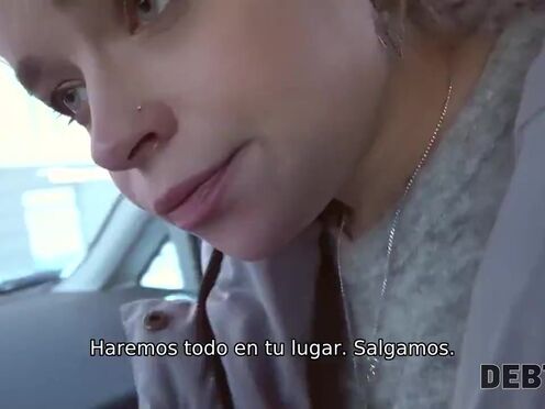 DEBT4k. La chica tiene un préstamo, ¿por qué le pide a un extraño que lo cu