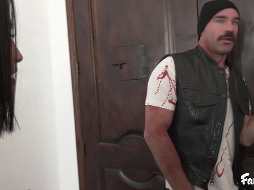 Bootylicious LaSirena69 is fucking with Charles Dera