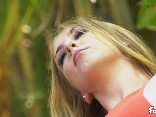 Chloe Scott gives a sloppy blowjob before outdoor pounding