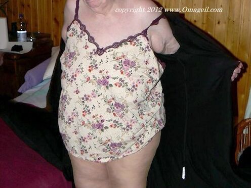 OmaGeiL Lustful Grandmas in The Photos Compilation
