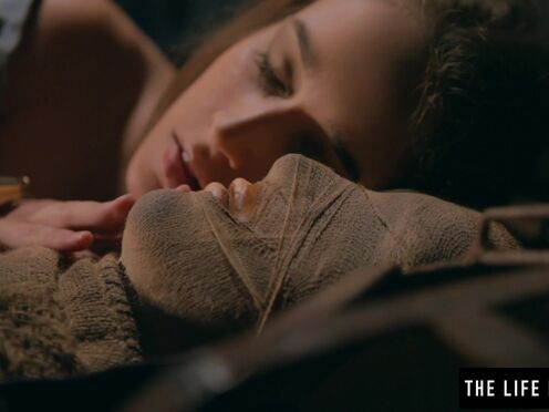 Emily J's muff gets all wet as she rubs herself