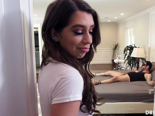 Joseline Kelly gets screwed in that tight booty by Tommy Pistol