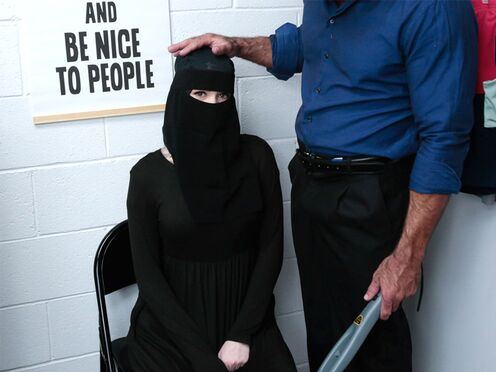 Muslim teen burglar Delilah Day exposed & exploited after stealing