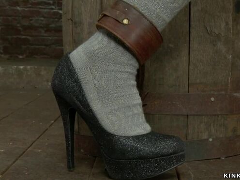 Curvy booty Asian spanked & toyed