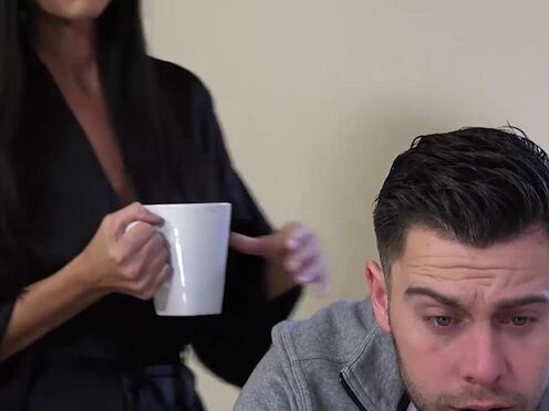 India Summer's trimmed muff is drilled by her gifted stepson