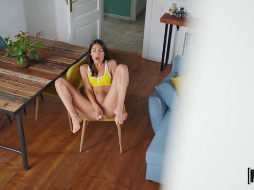 Sexy sexy girl MySweetApple strips & fucks on the couch