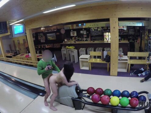 Cuckold allows guy please his adorable Girlfriend right in bowling club